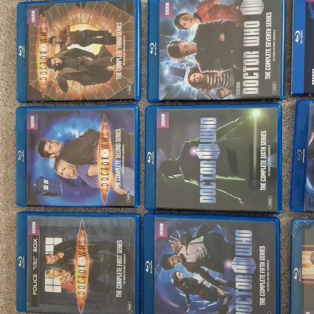 Doctor Who Blu-ray Collection - Picture 2 of 5